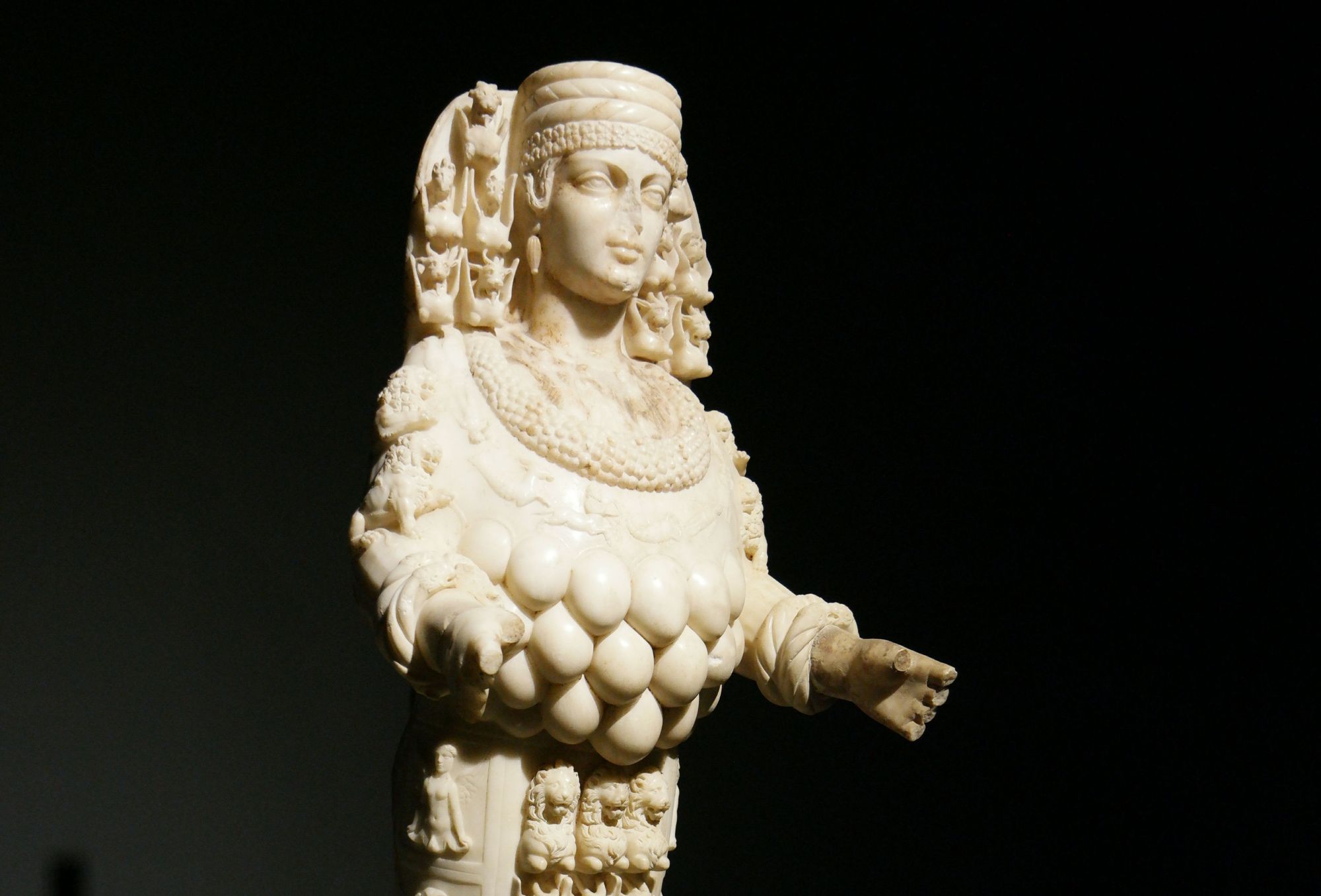 01_lead_ephesian_artemis (1)