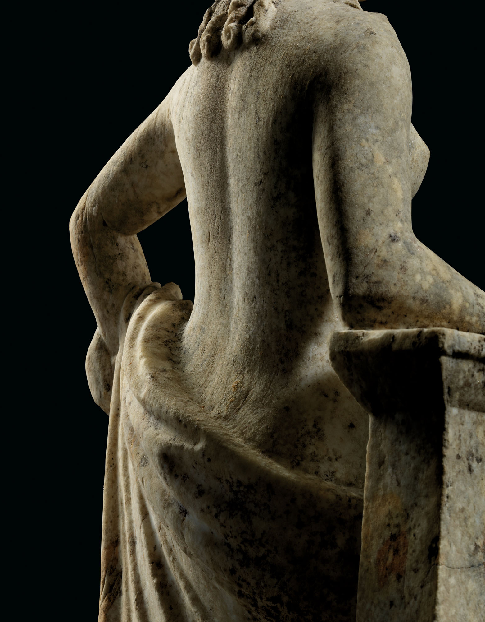 2020_CKS_18864_0054_006(a_roman_marble_venus_circa_1st-2nd_century_ad055208)