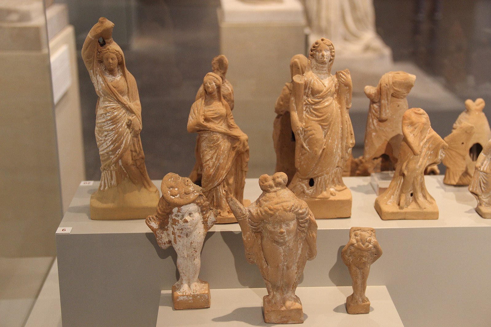 Clay_Votive_Offerings_from_the_Sanctuary_of_Demeter_in_Priene_(28706172206)