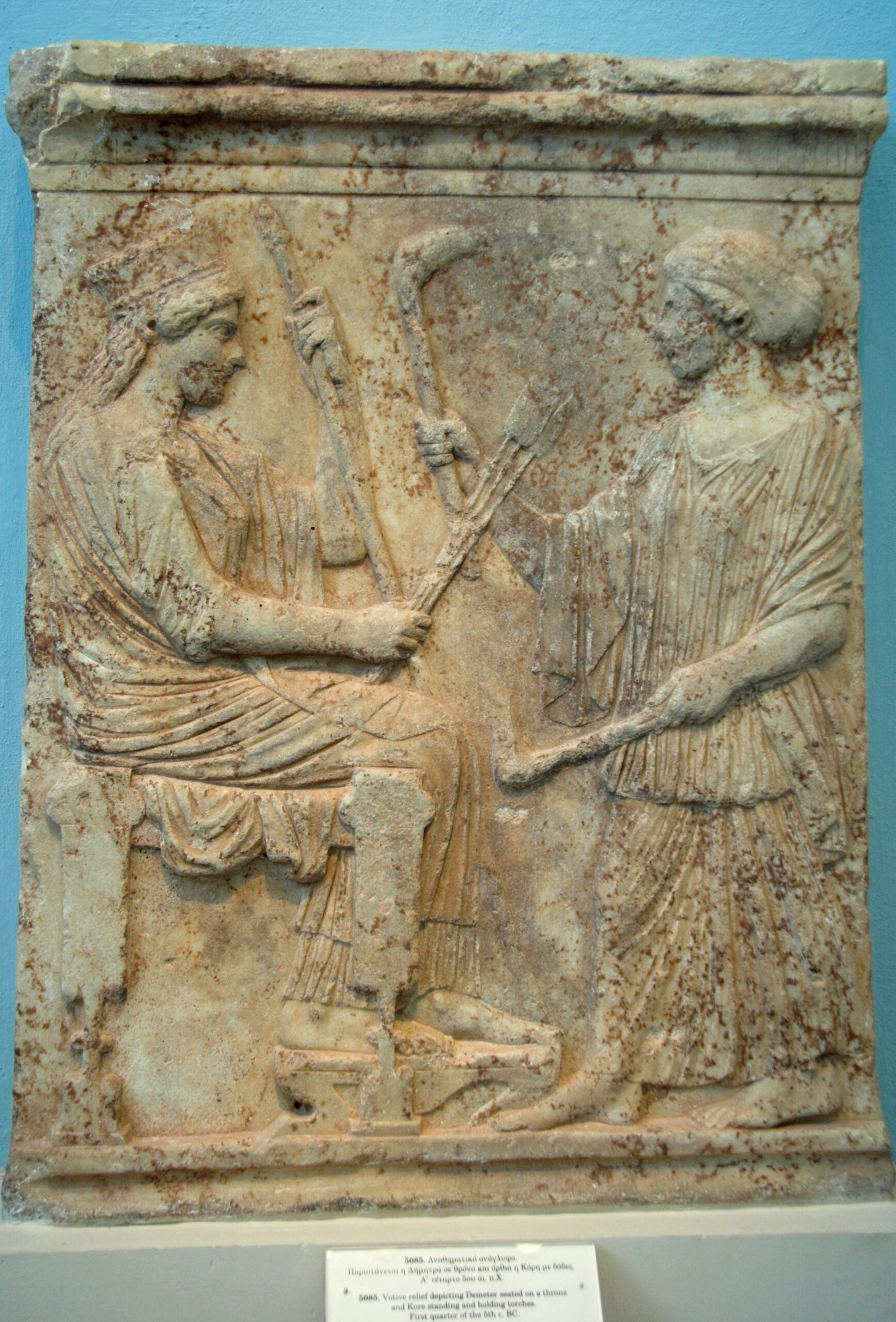 Demeter_and_Kore,_marble_relief,_500-475_BC,_AM_Eleusis,_081135